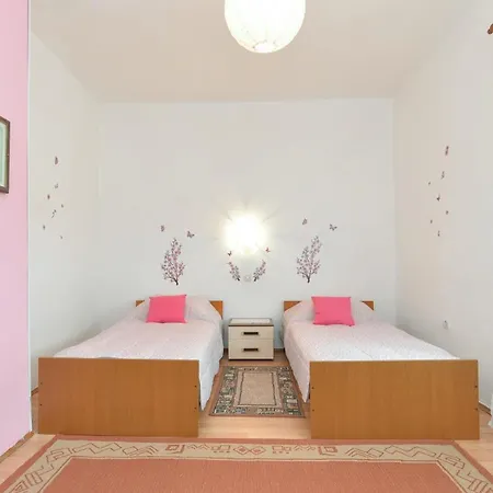 Apartment Fuer 5 Personen Ca 50 Qm In Fazana, Istrien Istrische Riviera *